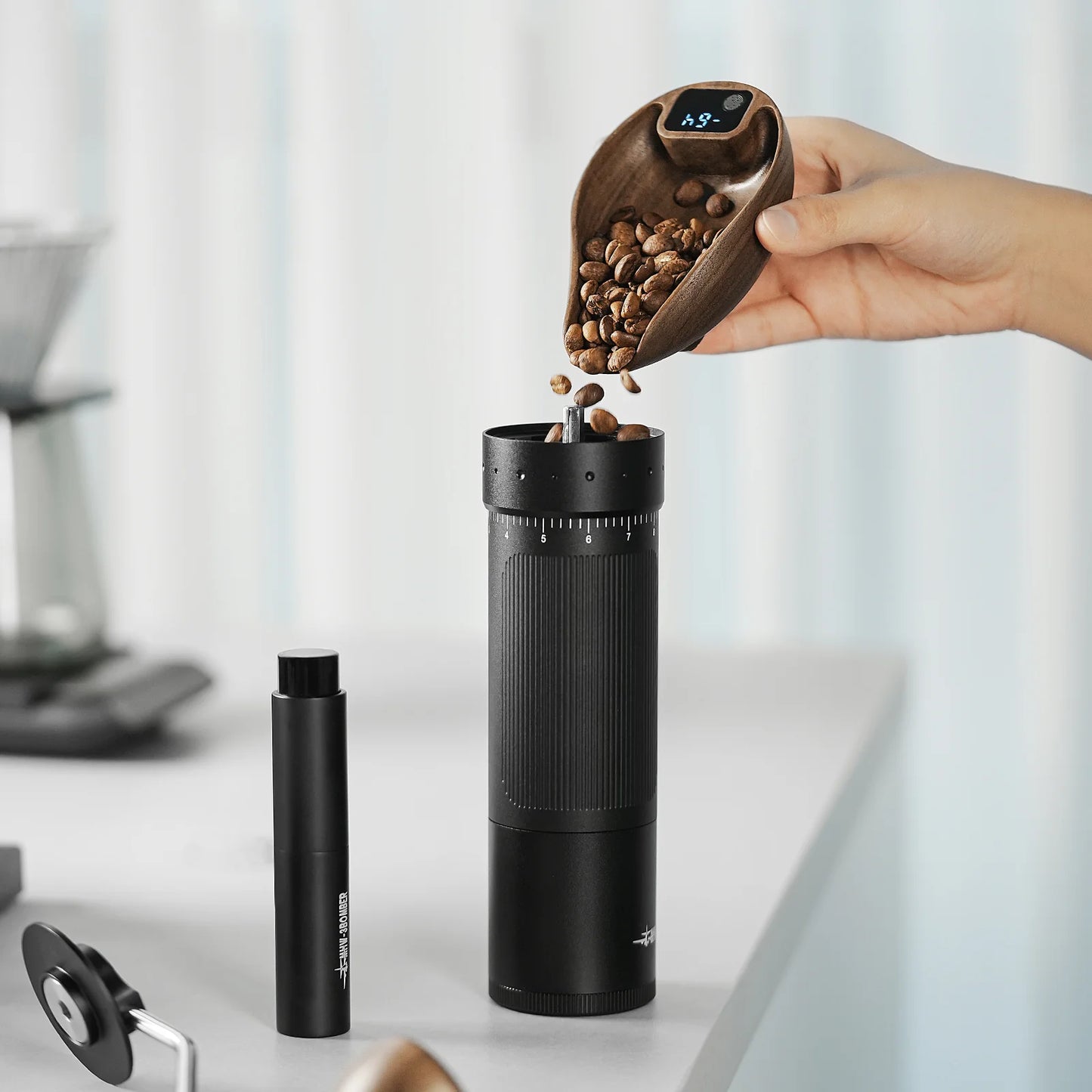 MHW-3BOMBER Ovo Coffee Scale & Spray Bottle Set [DG]