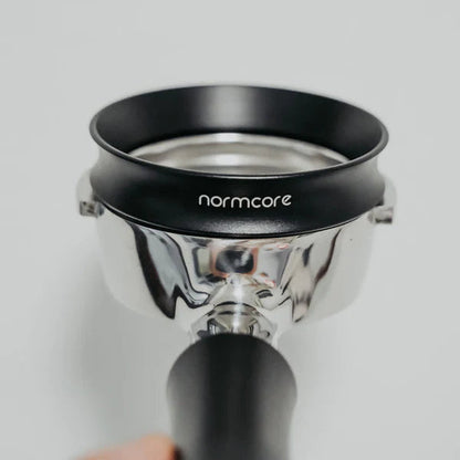 Normcore-Black-58mm-Magnetic-Dosing-Funnel_600x600_371dbf8a-9b3f-4e68-94ac-6e5e3cb8ab83.webp