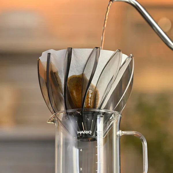 V60-Dripper-SUIREN-Lifestyle_600x600_f01d21b1-9d0e-4ea5-9308-7e06bc9063bc.webp